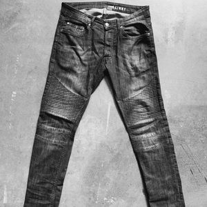 H&M DIVIDED SKINNY JEANS